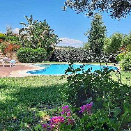 Villa Bougainvillea Con Piscina E Giardino Privato A Pochi Passi Dal Mare Castiadas Exteriör bild