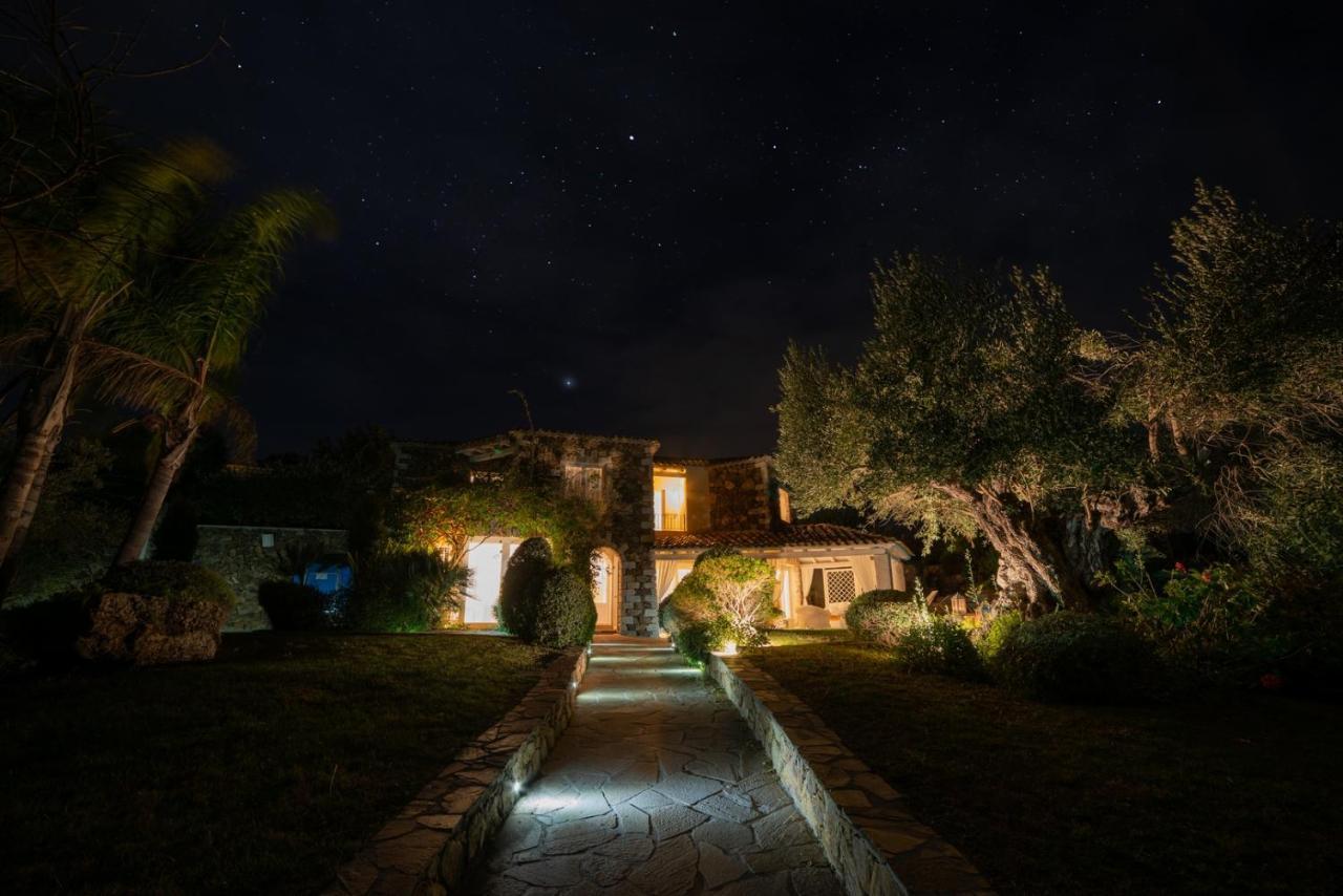 Villa Bougainvillea Con Piscina E Giardino Privato A Pochi Passi Dal Mare Castiadas Exteriör bild